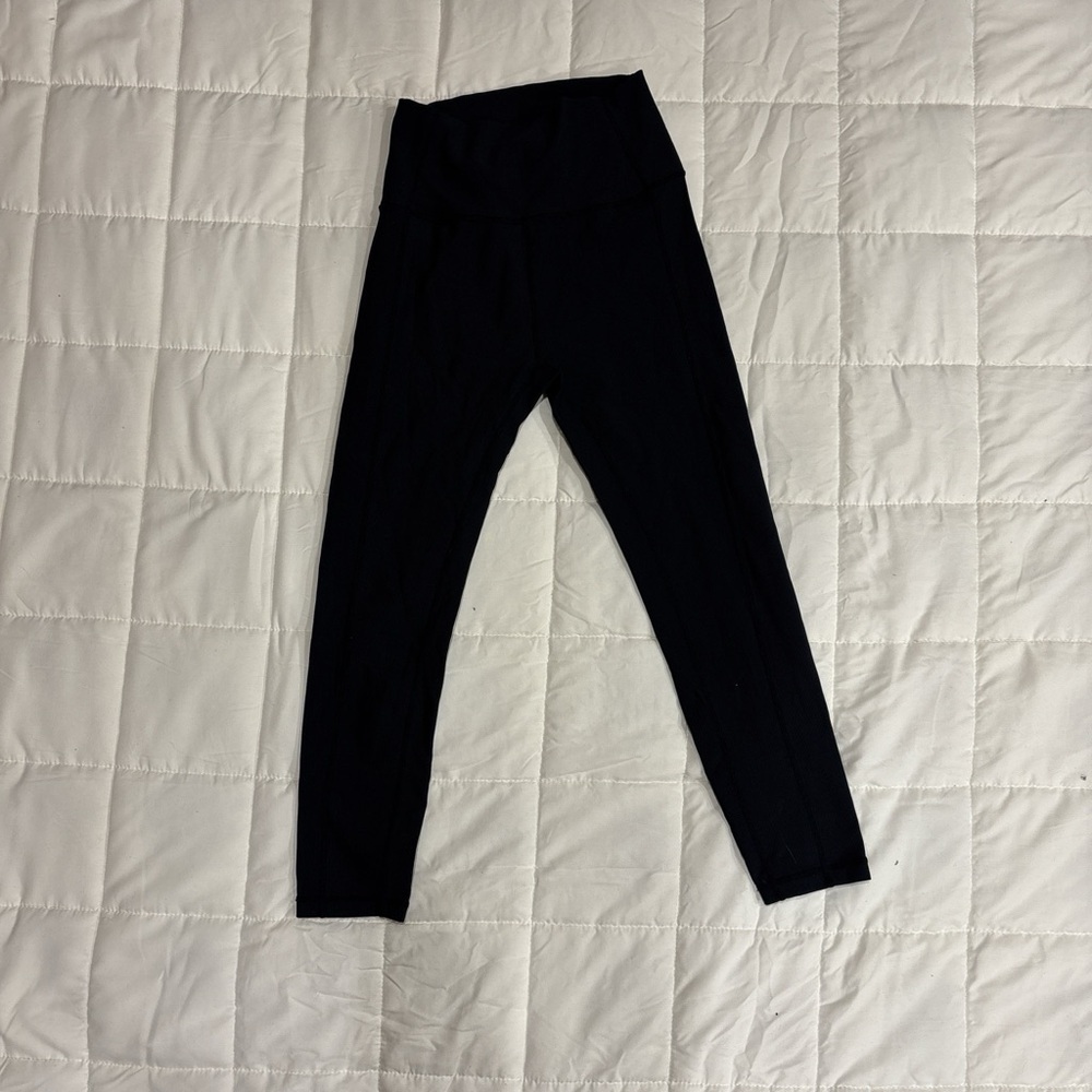 Elegant Black Cropped Leggings